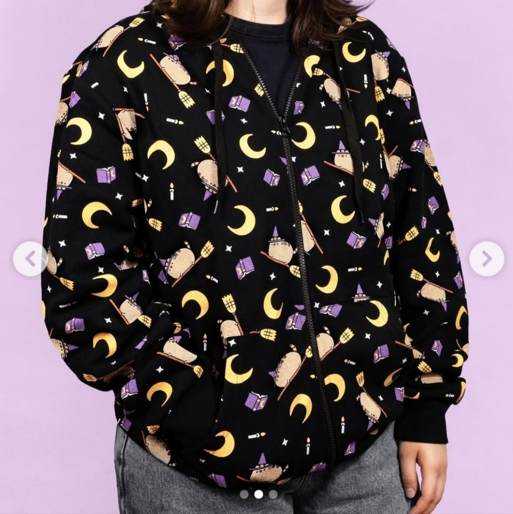NWT Pusheen sweater